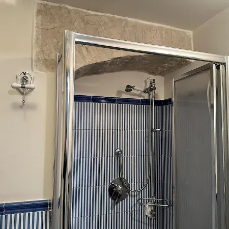 לינה וארוחת בוקר L'antico Borgo טרליצי