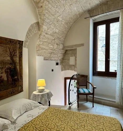 فندق مبيت وإفطار L'antico Borgo تيرليتسي